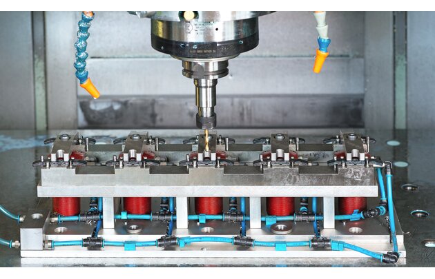 Mechanische Bearbeitung fräsen Mill 2000